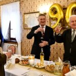 10.02.2022. Sandomierz. Urodziny ppor. Kazimierza Morgasia ps. „Bufor”. Na zdjęciu (od lewej): płk. Piotr Hałys - dowódca ŚBOT, Zbigniew Koniusz - wojewoda świętokrzyski ppor. Kazimierz Morgaś / ppor. Daniel Woś / ŚBOT