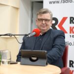 27.02.2022. Kielce. Studio Polityczne Radia Kielce. Na zdjęciu: Tomasz Pleban - PiS / Sebastian Kalwat / Radio Kielce