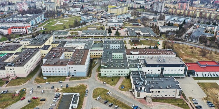 28.03.2021 Kielce. Świętokrzyskie Centrum Onkologii. ŚCO / Jarosław Kubalski / Radio Kielce