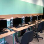 14.09.2021. Kielce. Nowe komputery w Zespole Szkół Elektrycznych / Anna Kwapisz / Radio Kielce