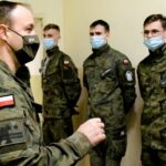 22.02.2022. Końskie. Otwarcie elektronicznej strzelnicy. Na zdjęciu: płk Piotr Hałys - dowódca ŚBOT / ppor. Daniel Woś / ŚBOT