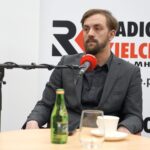 20.02.2022. Kielce. Studio Polityczne Radia Kielce. Na zdjęciu: Mateusz Iwan - Konfederacja / Sebastian Kalwat / Radio Kielce