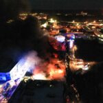 10.02.2022. Starachowice. Pożar hali / Jarosław Kubalski / Radio Kielce