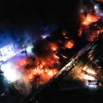 10.02.2022. Starachowice. Pożar hali / Jarosław Kubalski / Radio Kielce