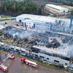 11.02.2022. Starachowice. Hala w Specjalnej Strefie Ekonomicznej, w której doszło do pożaru / Jarosław Kubalski / Radio Kielce