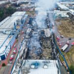 11.02.2022. Starachowice. Hala w Specjalnej Strefie Ekonomicznej, w której doszło do pożaru / Jarosław Kubalski / Radio Kielce