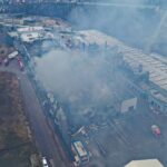 11.02.2022. Starachowice. Hala w Specjalnej Strefie Ekonomicznej, w której doszło do pożaru / Jarosław Kubalski / Radio Kielce