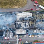 11.02.2022. Starachowice. Hala w Specjalnej Strefie Ekonomicznej, w której doszło do pożaru / Jarosław Kubalski / Radio Kielce