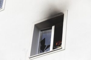 13.02.2022. Kielce. Pożar bloku przy ulicy Zagórskiej / Jarosław Kubalski / Radio Kielce
