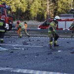 14.02.2022. Dąbrowa. Zderzenie dwóch samochodów ciężarowych na drodze krajowej nr 7 / Jarosław Kubalski / Radio Kielce