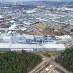 11.02.2022. Starachowice. Hala w Specjalnej Strefie Ekonomicznej, w której doszło do pożaru / Jarosław Kubalski / Radio Kielce