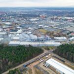 11.02.2022. Starachowice. Hala w Specjalnej Strefie Ekonomicznej, w której doszło do pożaru / Jarosław Kubalski / Radio Kielce