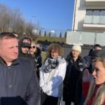 15.02.2022. Sandomierz. Spotkanie z mieszkańcami osiedla przy ul. Okrzei / Grażyna Szlęzak-Wójcik / Radio Kielce