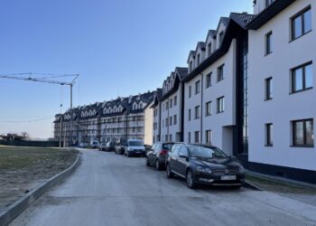 15.02.2022. Sandomierz. Osiedle przy ul. Okrzei / Grażyna Szlęzak-Wójcik / Radio Kielce