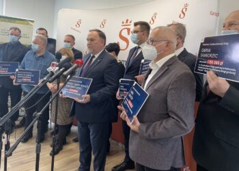 17.02.2022. Sandomierz. Konferencja posła Marka Kwitka / Grażyna Szlęzak-Wójcik / Radio Kielce