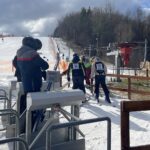 28.02.2022. Konary. Zawody powiatowe w narciarstwie alpejskim i snowboardzie / Grażyna Szlęzak-Wójcik / Radio Kielce