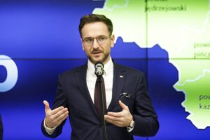 01.02.2022. Warszawa. Podpisanie Kontraktu Programowego dla Województwa Świętokrzyskiego. Na zdjęciu: Waldemar Buda - Sekretarz Stanu w Ministerstwie Funduszy i Polityki Regionalnej / Jarosław Kubalski / Radio Kielce