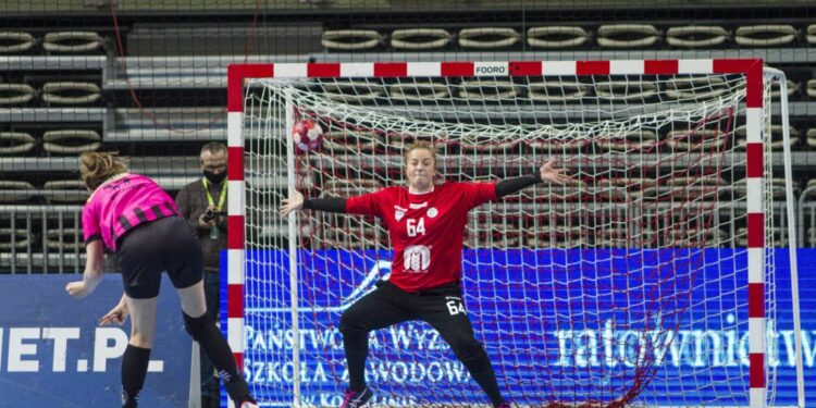 03.02.2022. Koszalin. Mecz ekstraklasy piłkarek ręcznych: Młyny Stoisław Koszalin - Suzuki Korona Handball Kielce / pgnig-superliga.pl