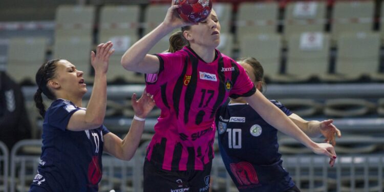 03.02.2022. Koszalin. Mecz ekstraklasy piłkarek ręcznych: Młyny Stoisław Koszalin - Suzuki Korona Handball Kielce / pgnig-superliga.pl