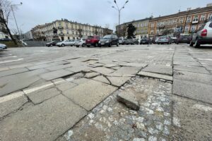 21.02.2022. Kielce. Plac Wolności / Jarosław Kubalski / Radio Kielce