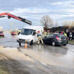 21.02.2022. Kielce. Domaszowice. Kolizja z udziałem trzech samochodów / Jarosław Kubalski / Radio Kielce