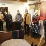 23.02.2022. Kielce. Przewodnicy turystyczni odwiedzają Dworek Laszczyków / Jarosław Kubalski / Radio Kielce