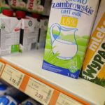 01.02.2022. Kielce. Ceny w sklepach po obniżeniu podatku VAT / Wiktor Taszłow / Radio Kielce