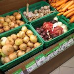 01.02.2022. Kielce. Ceny w sklepach po obniżeniu podatku VAT / Wiktor Taszłow / Radio Kielce