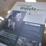 03.02.2022. Kielce. Wystawa „Pokolenie Baczyńskiego” w „Przystanku Historia” Instytutu Pamięci Narodowej / Wiktor Taszłow / Radio Kielce