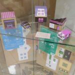 05.02.2022. Kielce. Tekturowe Miasteczko w Muzeum Zabawek i Zabawy / Wiktor Taszłow / Radio Kielce