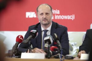 09.02.2022. Kielce. Podpisanie umowy o współpracy między Politechniką Świętokrzyską i IBM Polska. Na zdjęciu: Piotr Beńka - dyrektor ds. technologii IBM Polska / Wiktor Taszłow / Radio Kielce