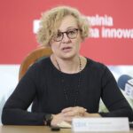 09.02.2022. Kielce. Podpisanie umowy o współpracy między Politechniką Świętokrzyską i IBM Polska. Na zdjęciu: Jolanta Jaworska - dyrektor ds. publicznych i regulacyjnych IBM Polska / Wiktor Taszłow / Radio Kielce