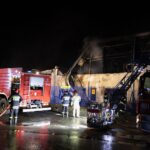 10.02.2022. Starachowice. Dogaszanie hali w Specjalnej Strefie Ekonomicznej / Wiktor Taszłow / Radio Kielce