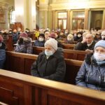 11.02.2022. Kielce. Msza w intencji ludzi chorych / Wiktor Taszłow / Radio Kielce