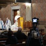 11.02.2022. Kielce. Msza w intencji ludzi chorych. Na zdjęciu: biskup Marian Florczyk / Wiktor Taszłow / Radio Kielce