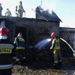 14.02.2022. Łączna. Pożar budynku mieszkalno-gospodarczego / Wiktor Taszłow / Radio Kielce
