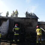 14.02.2022. Łączna. Pożar budynku mieszkalno-gospodarczego / Wiktor Taszłow / Radio Kielce