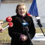 14.02.2022. Kielce. Przekazanie łodzi dla UKS Zalew Kielce. Na zdjęciu: Anna Krupka - wiceminister sportu / Wiktor Taszłow / Radio Kielce