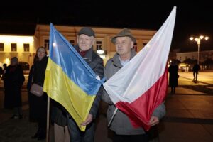 24.02.2022. Kielce. Manifestacja poparcia dla Ukrainy / Wiktor Taszłow / Radio Kielce