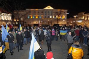 24.02.2022. Kielce. Manifestacja poparcia dla Ukrainy / Wiktor Taszłow / Radio Kielce