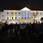 24.02.2022. Kielce. Manifestacja poparcia dla Ukrainy / Wiktor Taszłow / Radio Kielce