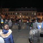 24.02.2022. Kielce. Manifestacja poparcia dla Ukrainy / Wiktor Taszłow / Radio Kielce