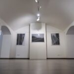 25.02.2022. Kielce. BWA. Wystawa "Tło do autoportretu" Stanisławy Zacharko-Łagowskiej / Wiktor Taszłow / Radio Kielce