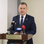 28.02.2022. Podzamcze. Otwarcie laboratorium o podwyższonej klasie zabezpieczenia biologicznego w RCNT. Na zdjęciu: Robert Jaworski - burmistrz Chęcin / Wiktor Taszłow / Radio Kielce