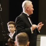 12.02.2022 Kielce. Koncert  w Zespole Państwowych Szkół Muzycznych im. Ludomira Różyckiego.  Lwowska Orkiestra Kameralna "Akademia". Dyryguje Igor Pylatyuk Za fortepianem Jakub Derej / Jarosław Kubalski / Radio Kielce