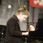 12.02.2022 Kielce. Koncert  w Zespole Państwowych Szkół Muzycznych im. Ludomira Różyckiego.  Lwowska Orkiestra Kameralna "Akademia" pod dyrekcją Igora Pylatyuka. Za fortepianem Hanna Derej / Jarosław Kubalski / Radio Kielce