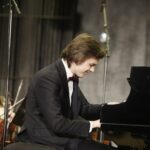 12.02.2022 Kielce. Koncert  w Zespole Państwowych Szkół Muzycznych im. Ludomira Różyckiego.  Lwowska Orkiestra Kameralna "Akademia" pod dyrekcją Igora Pylatyuka. Za fortepianem Mikołaj Seroka / Jarosław Kubalski / Radio Kielce