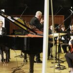 12.02.2022 Kielce. Koncert  w Zespole Państwowych Szkół Muzycznych im. Ludomira Różyckiego.  Lwowska Orkiestra Kameralna "Akademia" pod dyrekcją Igora Pylatyuka. Za fortepianem Piotr Pawlak / Jarosław Kubalski / Radio Kielce