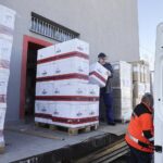 24.02.2022 Kielce. Przekazanie środków ochrony indywidualnej dla świętokrzyskich szpital / Jarosław Kubalski / Radio Kielce