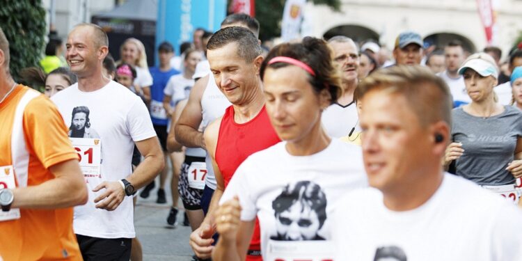 15.08.2021 Kielce. Bieg Tropem Wilczym / Jarosław Kubalski / Radio Kielce